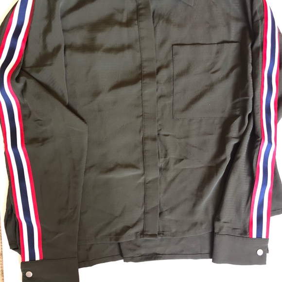 Robertson and Rodeo blouse - Picture 2 of 4